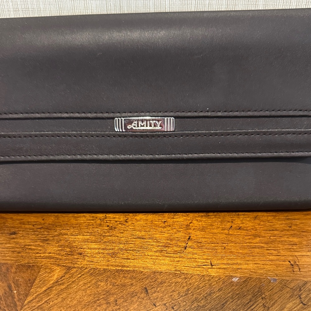 Ami Black Women’s Trifold Wallet